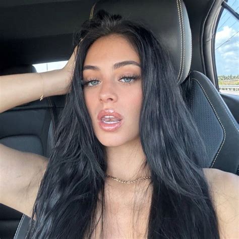 onlyfans camilla|Camilla Araujo: The Rise Of An OnlyFans Sensation